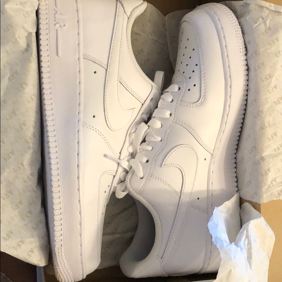Nike Air Force 1’s in box - Picture 4 of 4